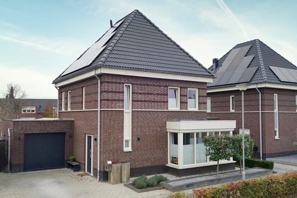 Medium property photo - Burgemeester Claessenstraat 18, 5953 EZ Reuver